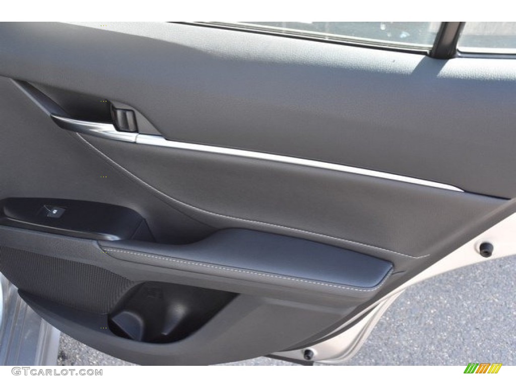 2019 Camry XSE - Celestial Silver Metallic / Black photo #23
