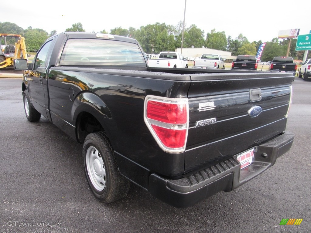 2010 F150 XL Regular Cab - Tuxedo Black / Medium Stone photo #3