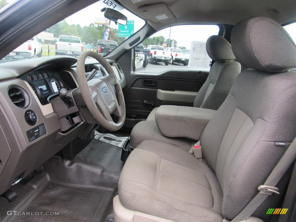 2010 F150 XL Regular Cab - Tuxedo Black / Medium Stone photo #11
