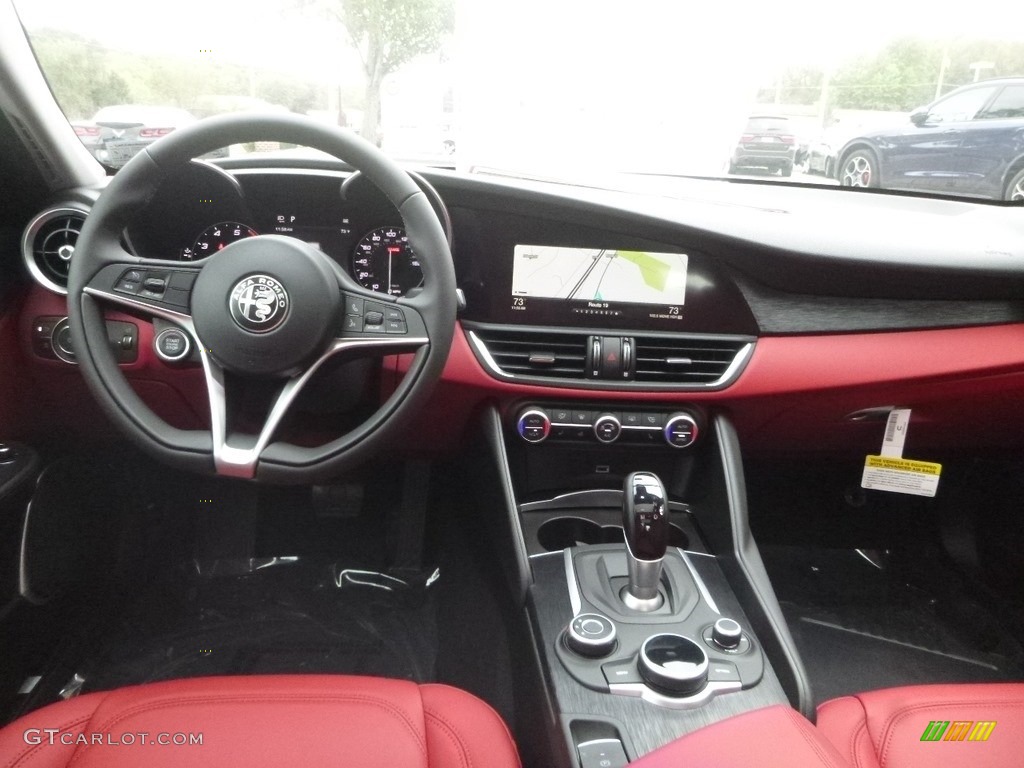 2019 Alfa Romeo Giulia AWD Black/Red Dashboard Photo #129865548