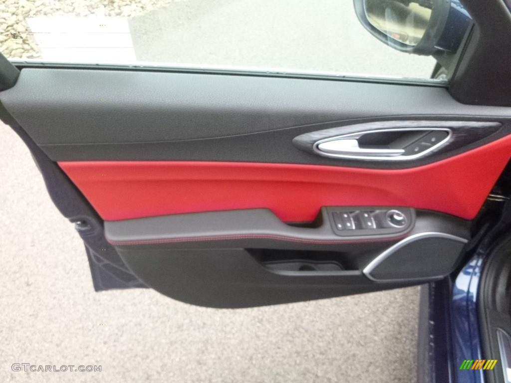2019 Alfa Romeo Giulia AWD Black/Red Door Panel Photo #129865570