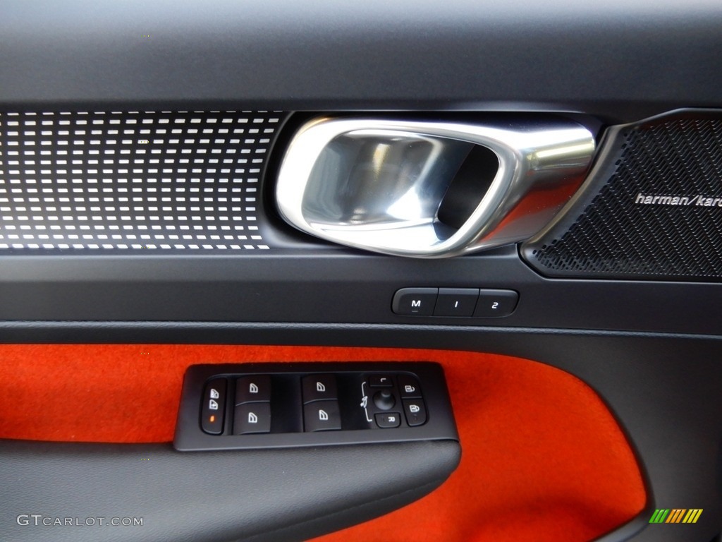 2019 Volvo XC40 T5 R-Design AWD Charcoal Door Panel Photo #129867514