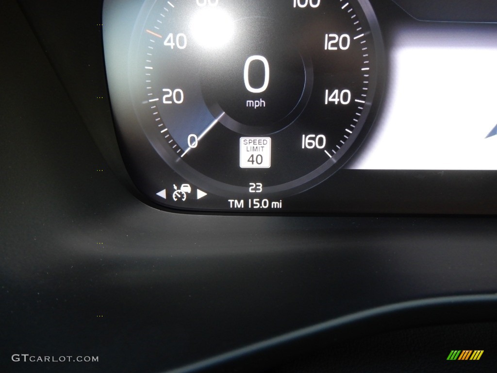 2019 XC40 T5 R-Design AWD - Black Stone / Charcoal photo #25