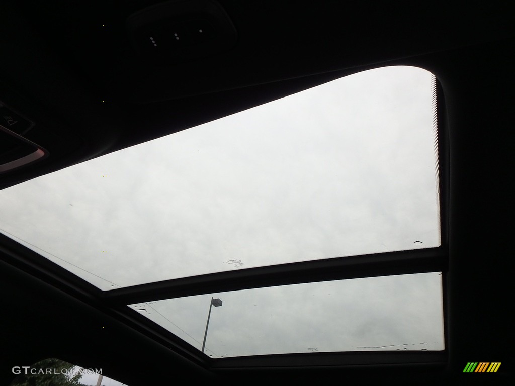 2019 Ram 1500 Rebel Crew Cab 4x4 Sunroof Photo #129873190