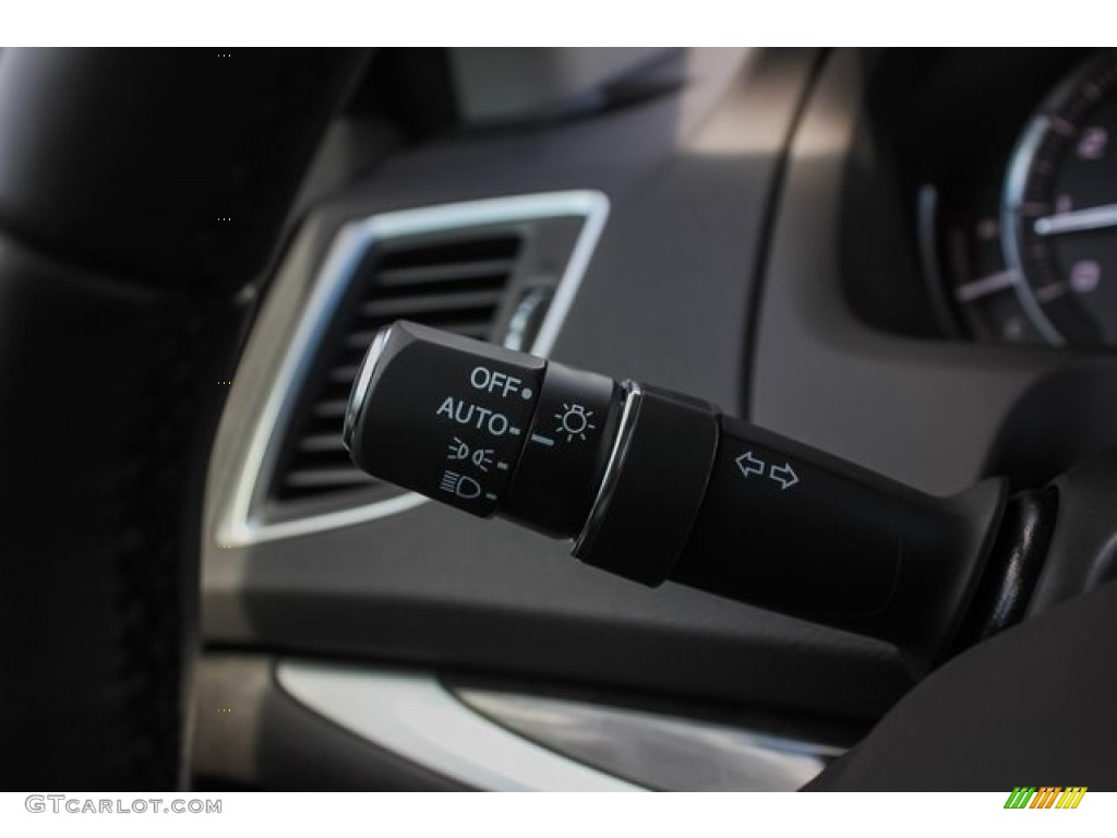 2019 TLX Sedan - Lunar Silver Metallic / Ebony photo #34