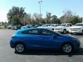 Kinetic Blue Metallic - Cruze LT Hatchback Photo No. 6