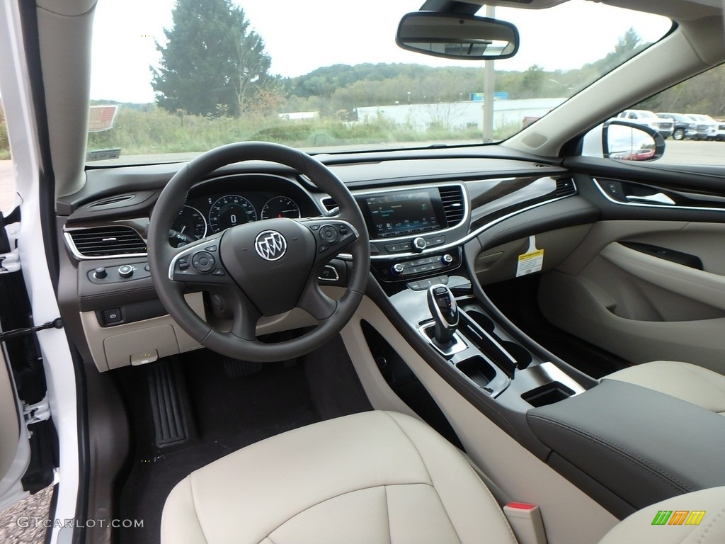 Light Neutral Interior 2019 Buick LaCrosse Essence Photo #129878242