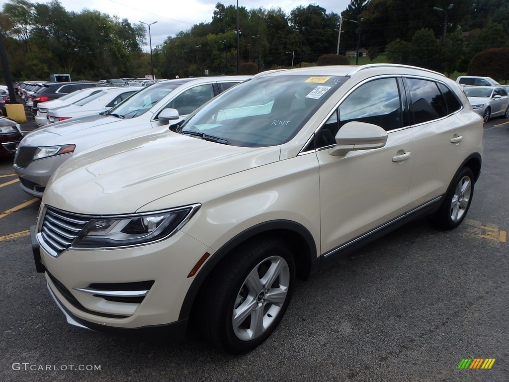 Ivory Pearl 2018 Lincoln MKC Premier AWD Exterior Photo #129878980