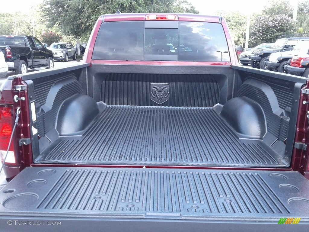 2018 1500 SLT Crew Cab - Delmonico Red Pearl / Black/Diesel Gray photo #19