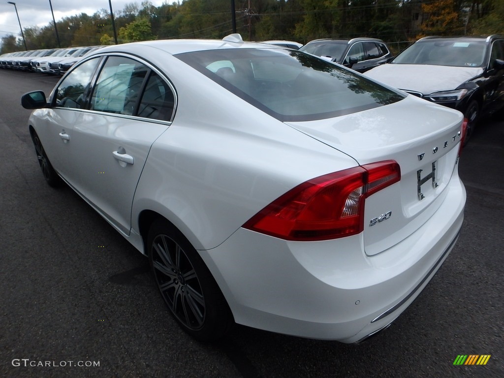 2018 S60 T5 AWD - Ice White / Black photo #5