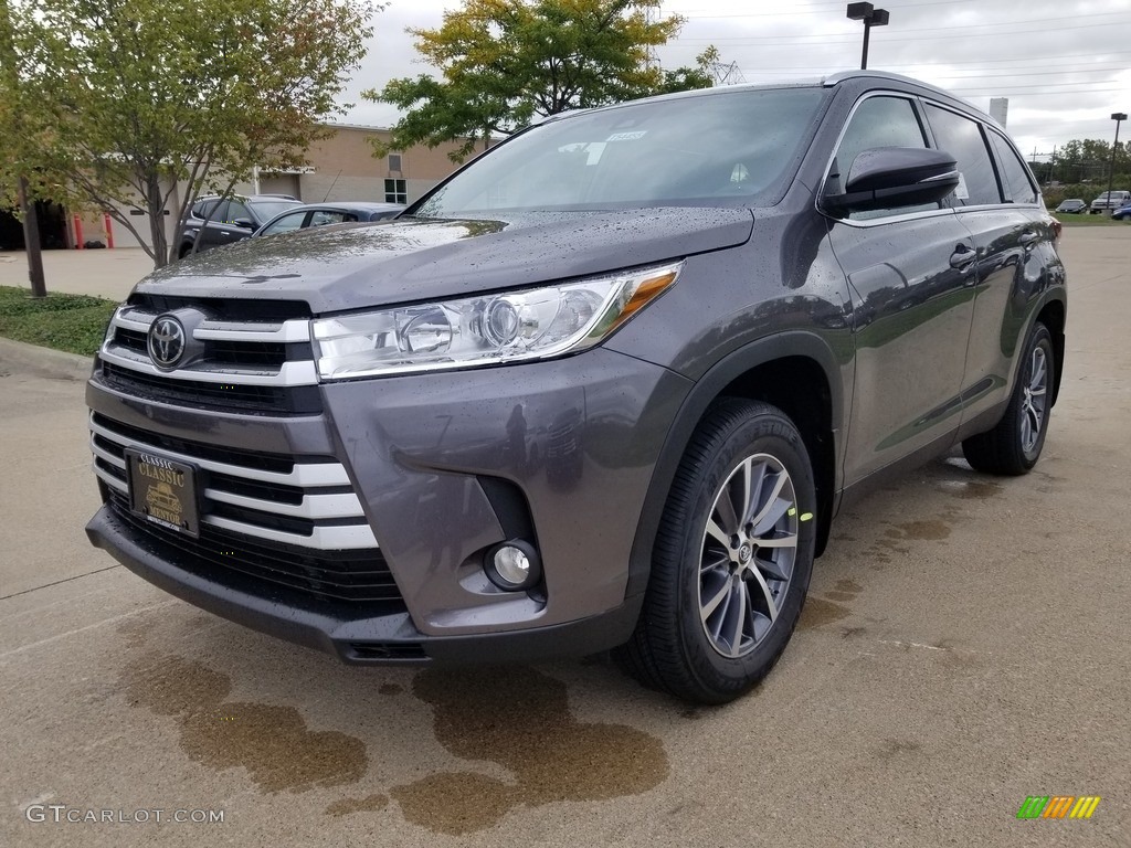 Predawn Gray Mica 2019 Toyota Highlander XLE AWD Exterior Photo #129894700