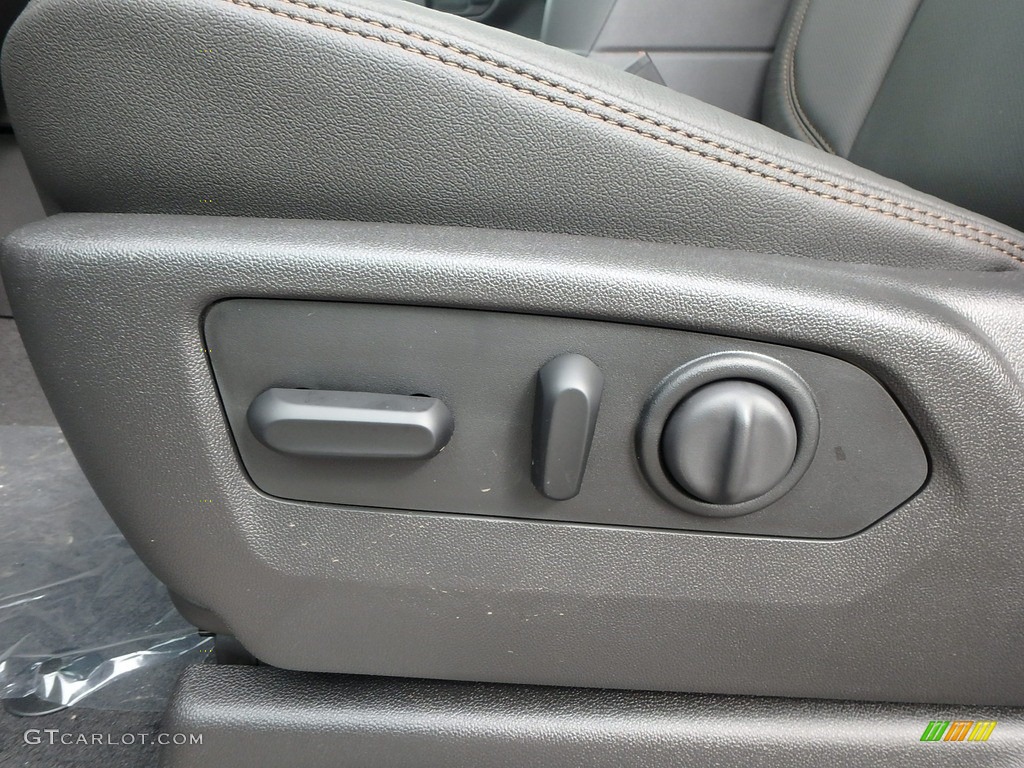 2019 GMC Sierra 1500 AT4 Crew Cab 4WD Controls Photo #129896695