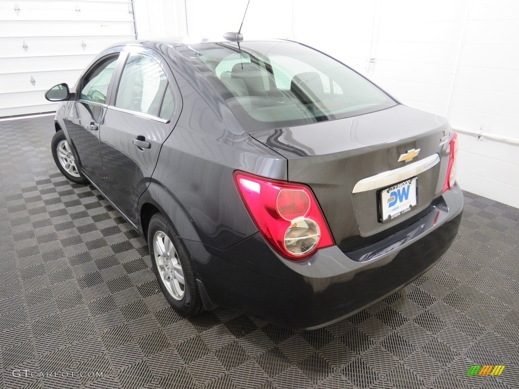 2015 Sonic LT Sedan - Ashen Gray Metallic / Jet Black/Dark Titanium photo #11