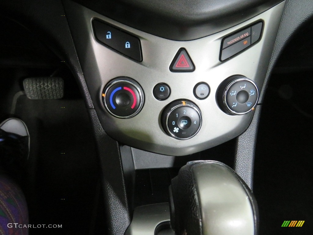 2015 Sonic LT Sedan - Ashen Gray Metallic / Jet Black/Dark Titanium photo #40