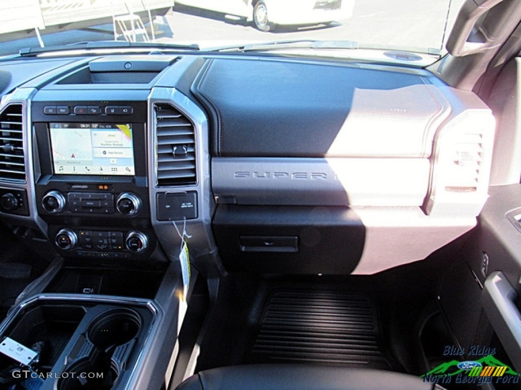 2019 F450 Super Duty Platinum Crew Cab 4x4 - White Platinum Metallic Tri-Coat / Black photo #16