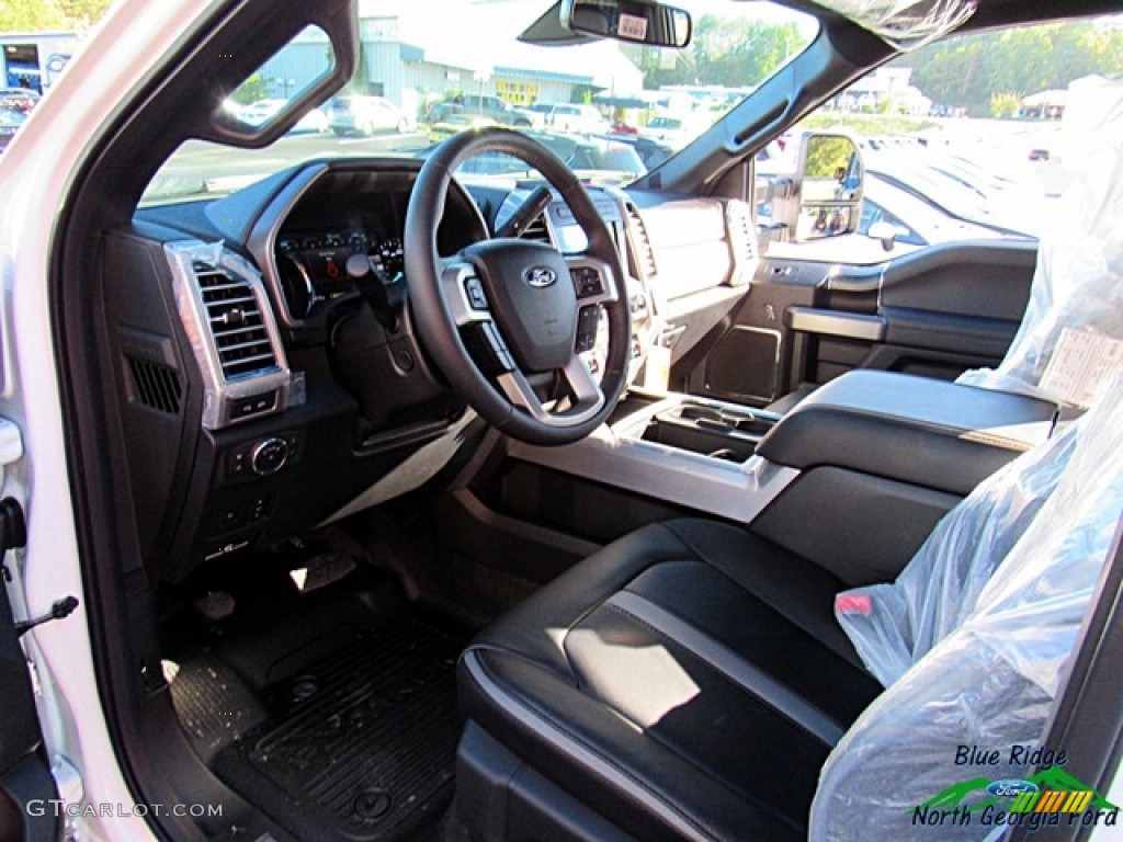 2019 F450 Super Duty Platinum Crew Cab 4x4 - White Platinum Metallic Tri-Coat / Black photo #35