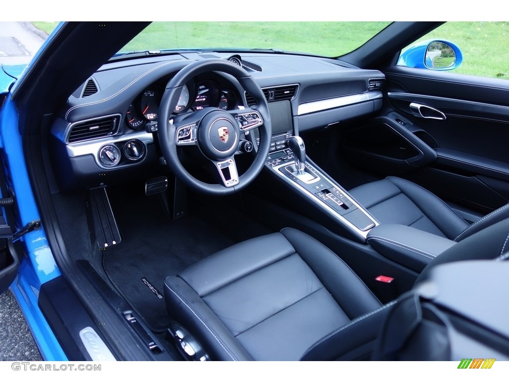 Black Interior 2017 Porsche 911 Carrera 4S Cabriolet Photo #129904137