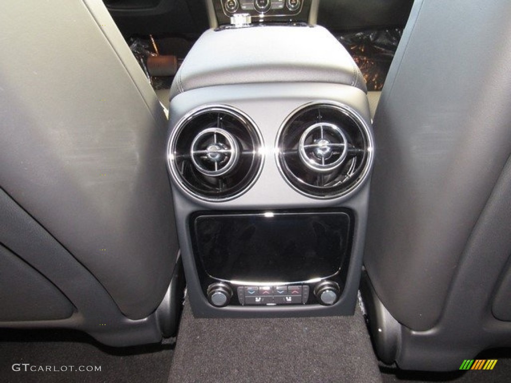 2019 Jaguar XJ R-Sport Controls Photo #129906003