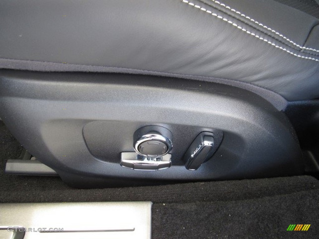 2019 Jaguar XJ R-Sport Controls Photo #129906195