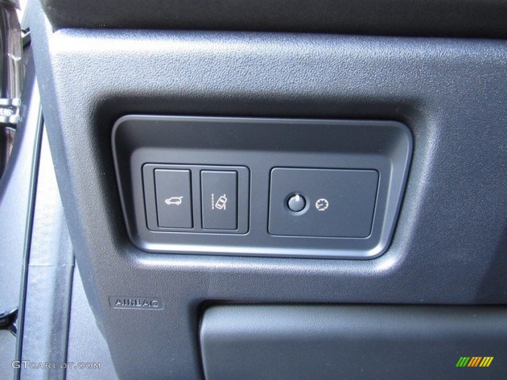 2019 Land Rover Discovery Sport HSE Controls Photo #129908676