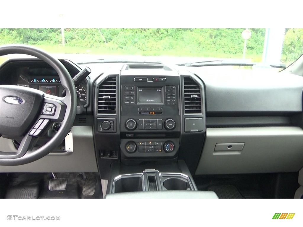 2016 F150 XL SuperCab 4x4 - Ingot Silver / Medium Earth Gray photo #19