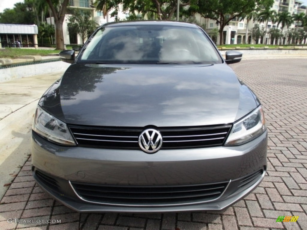 2013 Jetta SE Sedan - Platinum Gray Metallic / Titan Black photo #55