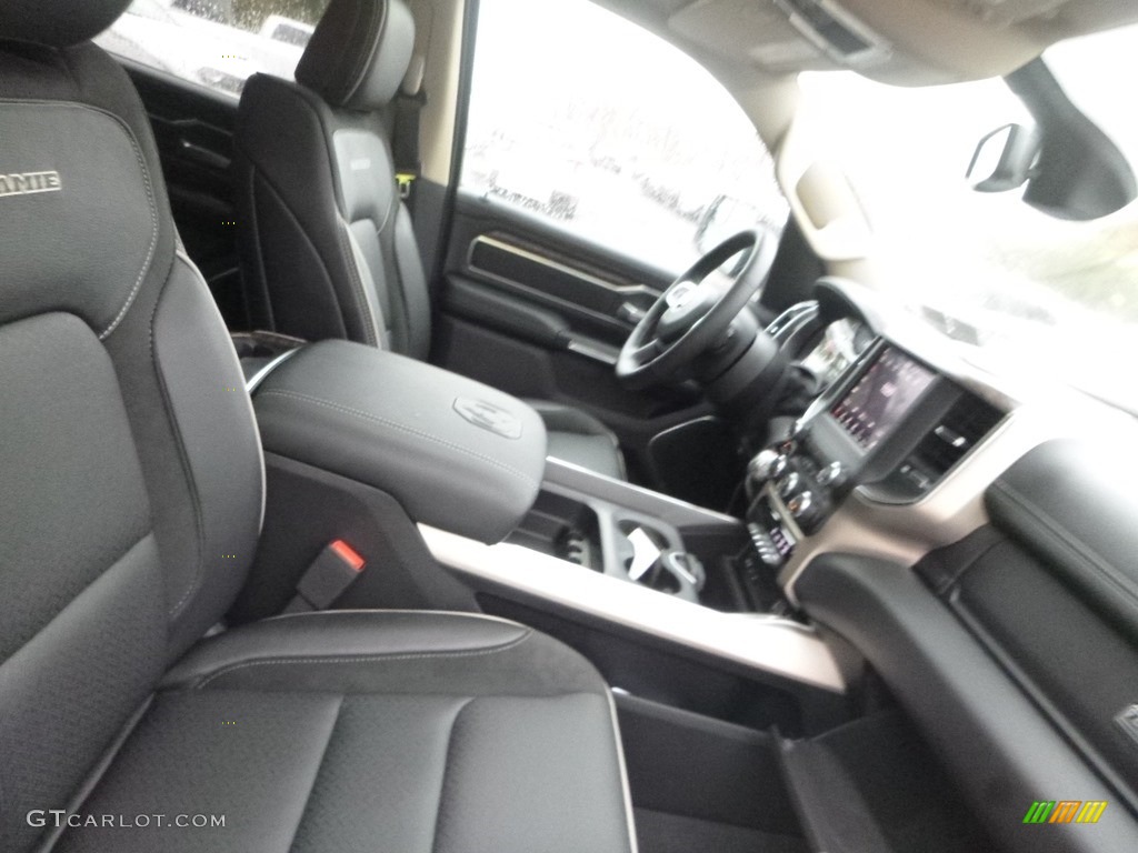 2019 1500 Laramie Crew Cab 4x4 - Diamond Black Crystal Pearl / Black photo #10