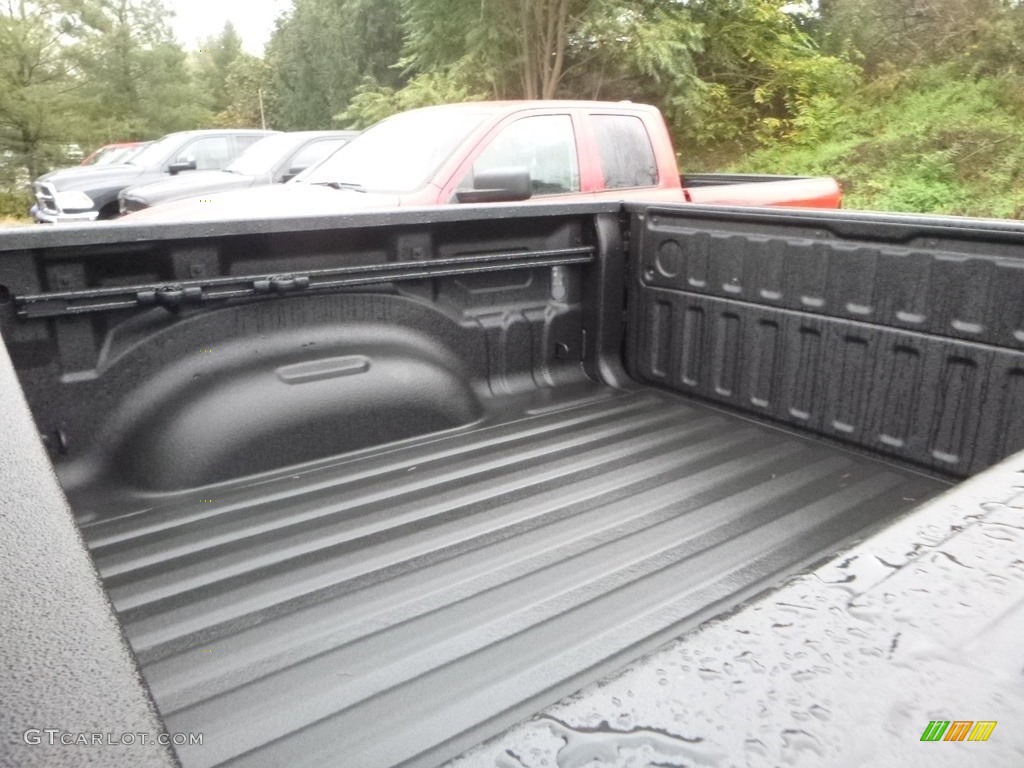 2019 1500 Laramie Crew Cab 4x4 - Diamond Black Crystal Pearl / Black photo #13