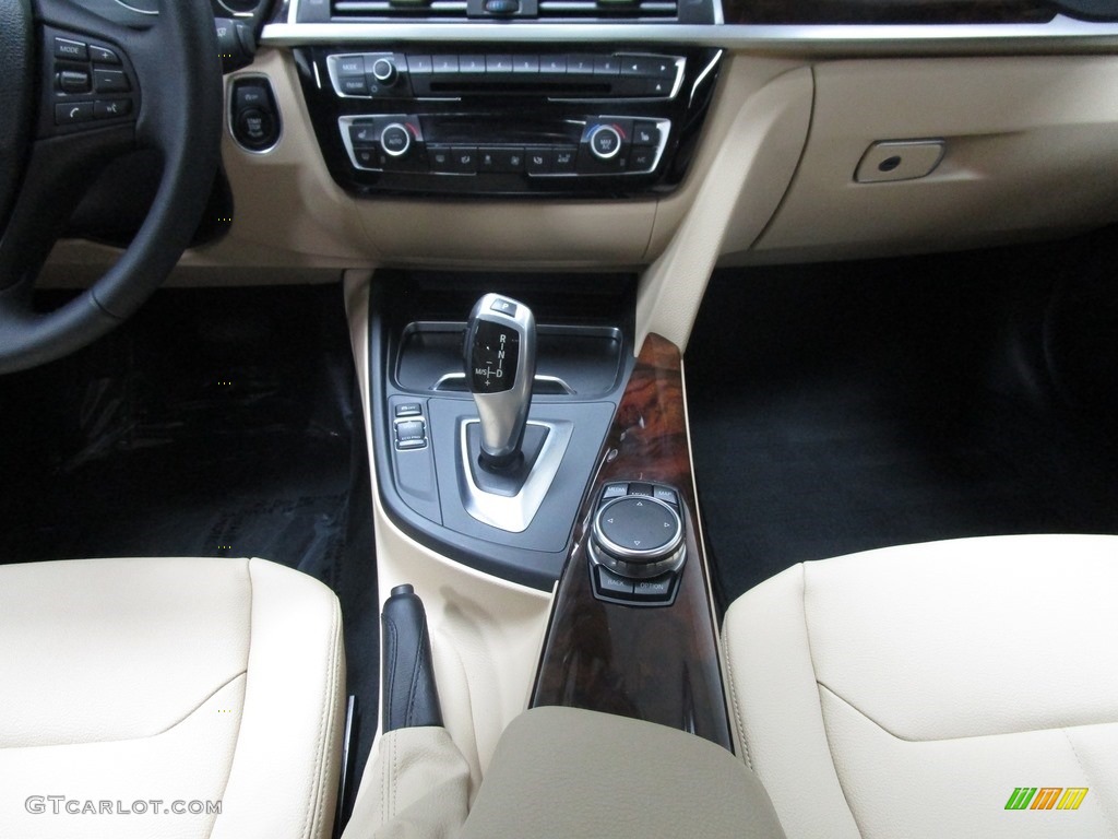 2017 3 Series 320i xDrive Sedan - Alpine White / Venetian Beige/Black photo #27