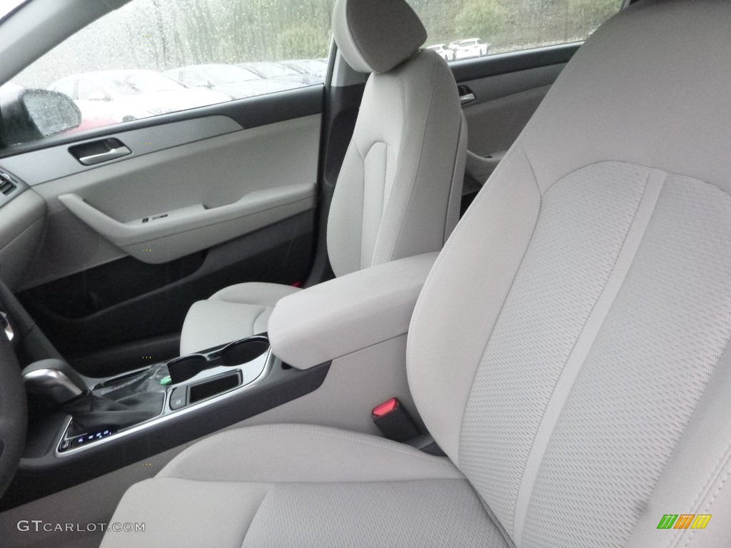 2019 Hyundai Sonata SE Front Seat Photo #129917518