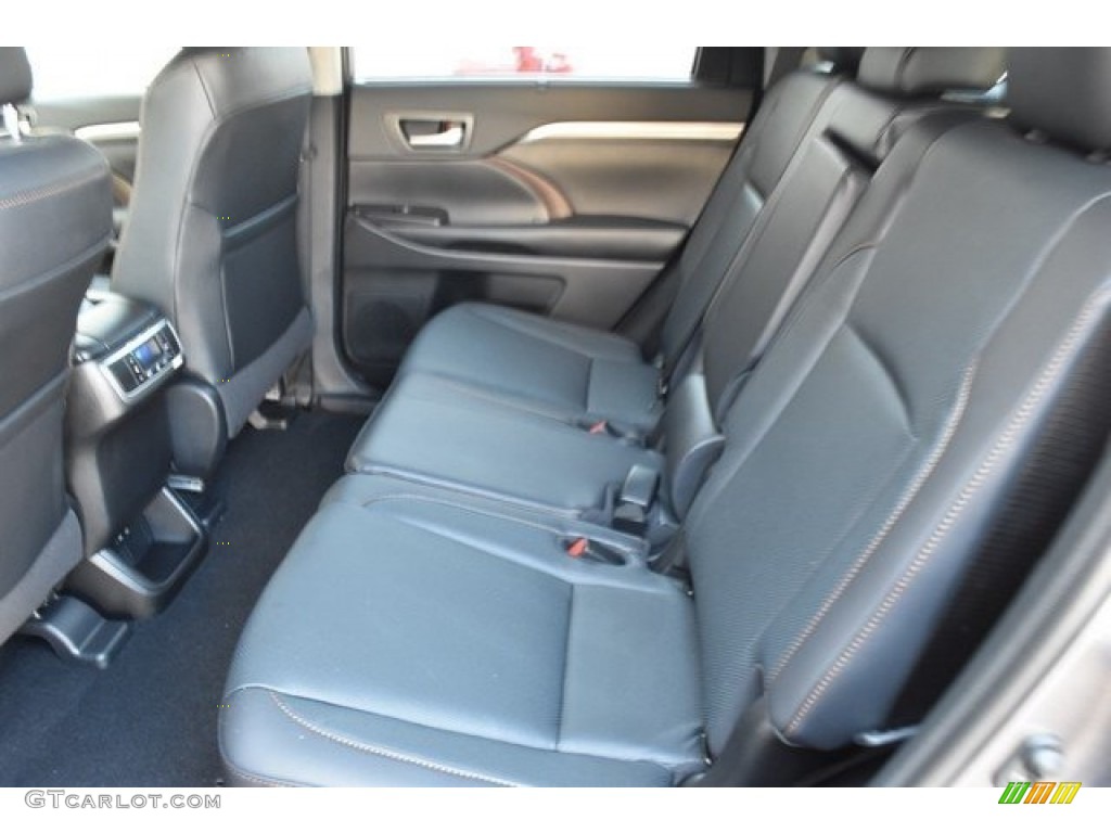 2019 Toyota Highlander Limited AWD Rear Seat Photo #129927592