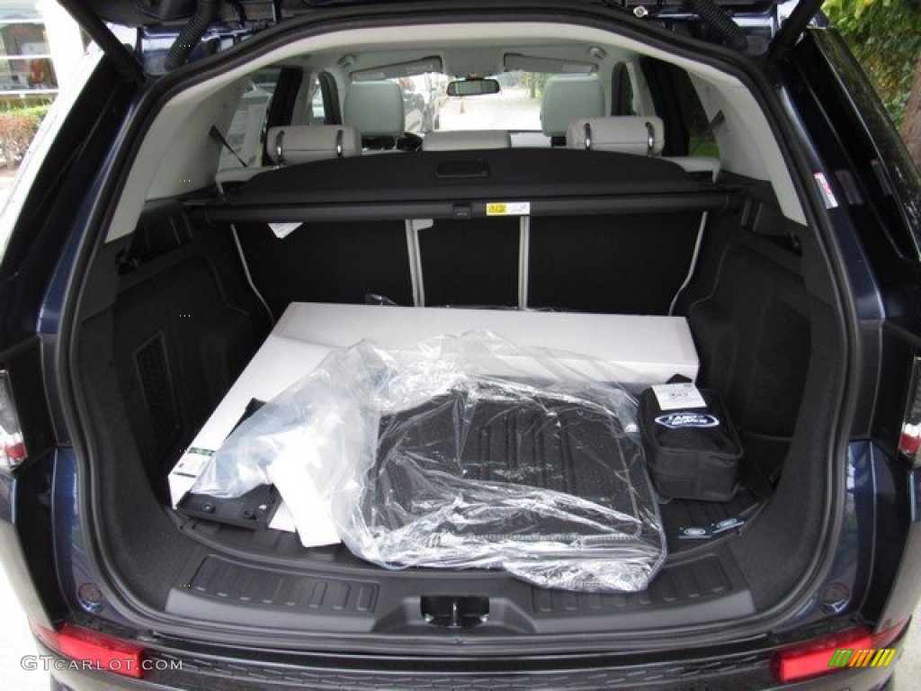 2019 Land Rover Discovery Sport HSE Trunk Photo #129928405