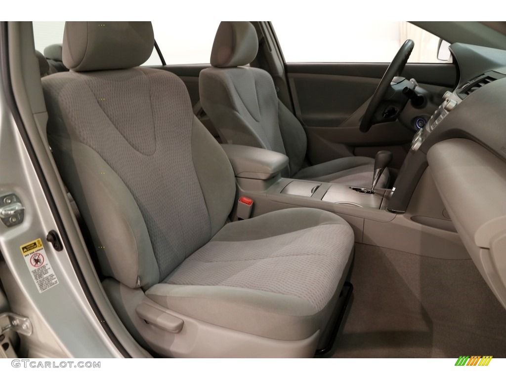 2011 Camry LE - Classic Silver Metallic / Ash photo #14