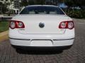 Candy White - Passat Komfort Sedan Photo No. 7