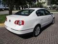 Candy White - Passat Komfort Sedan Photo No. 9
