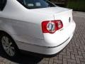 Candy White - Passat Komfort Sedan Photo No. 21