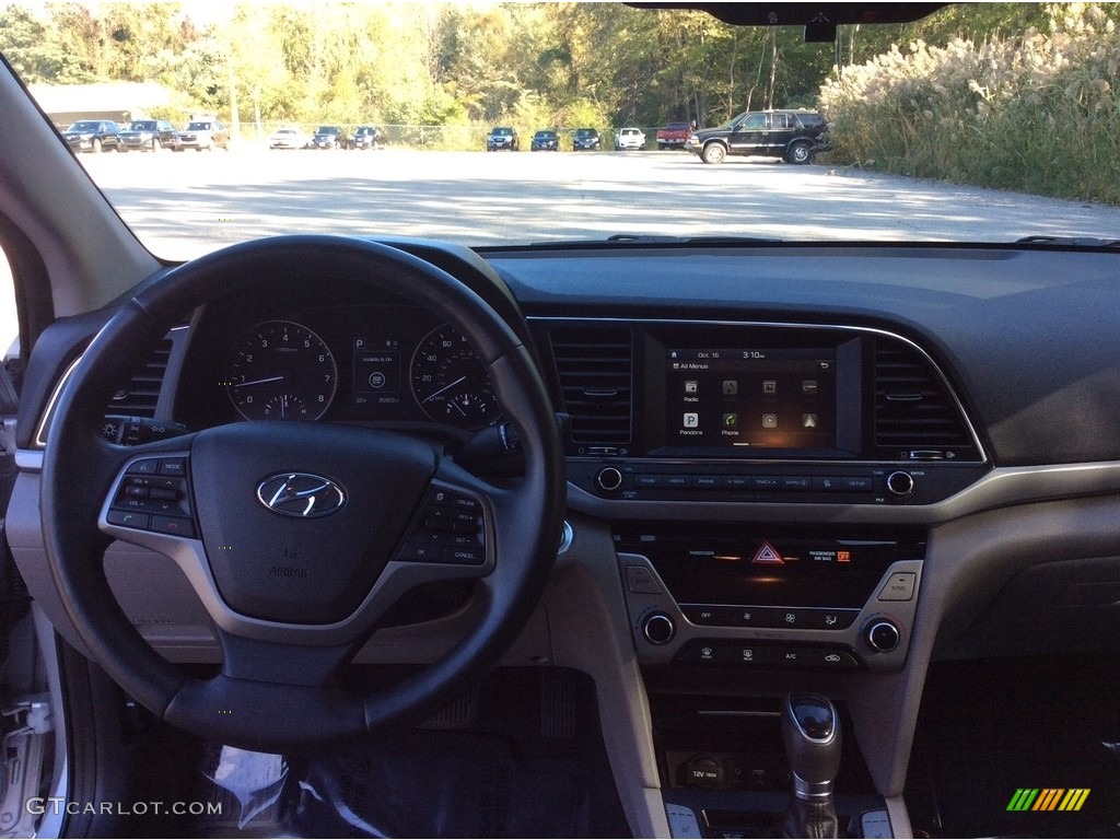 2017 Elantra Limited - Silver / Gray photo #17