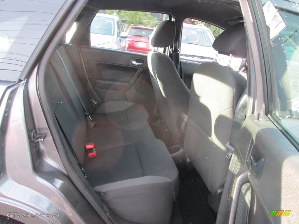 2010 Focus SES Sedan - Sterling Grey Metallic / Charcoal Black photo #18