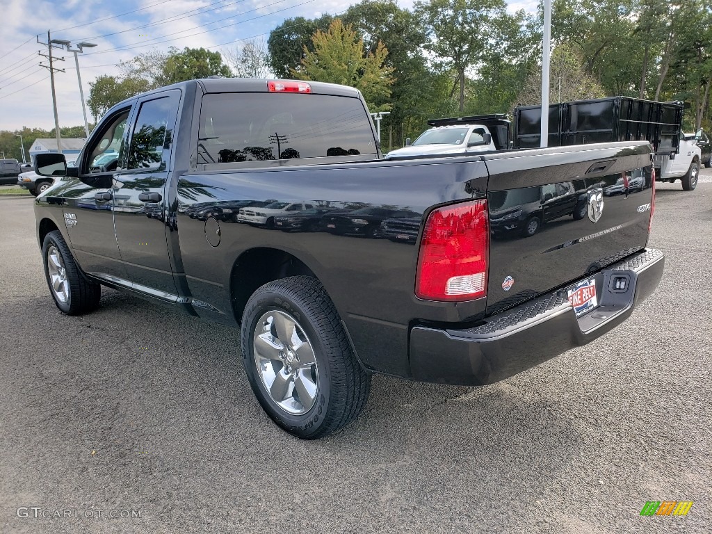 2019 1500 Classic Tradesman Quad Cab 4x4 - Brilliant Black Crystal Pearl / Black photo #4