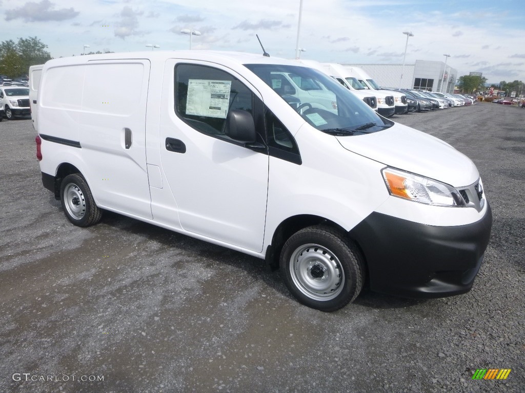 2019 Nissan NV200 S Exterior Photos
