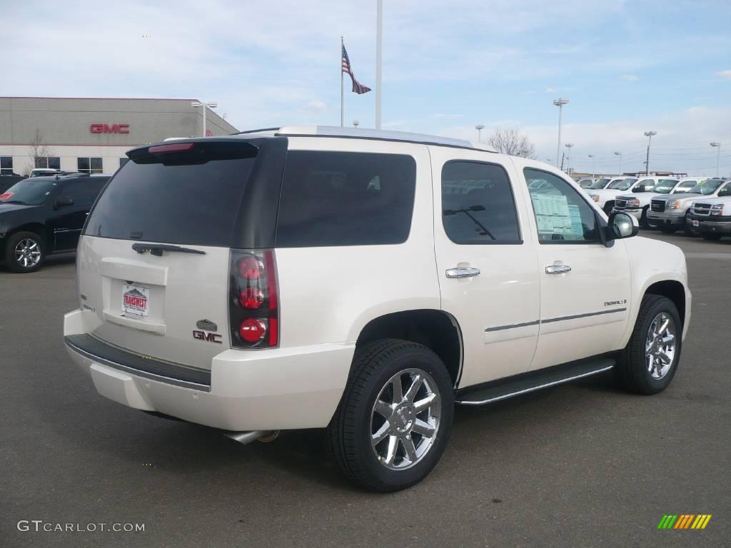 2009 Yukon Denali AWD - White Diamond Tricoat / Ebony photo #6