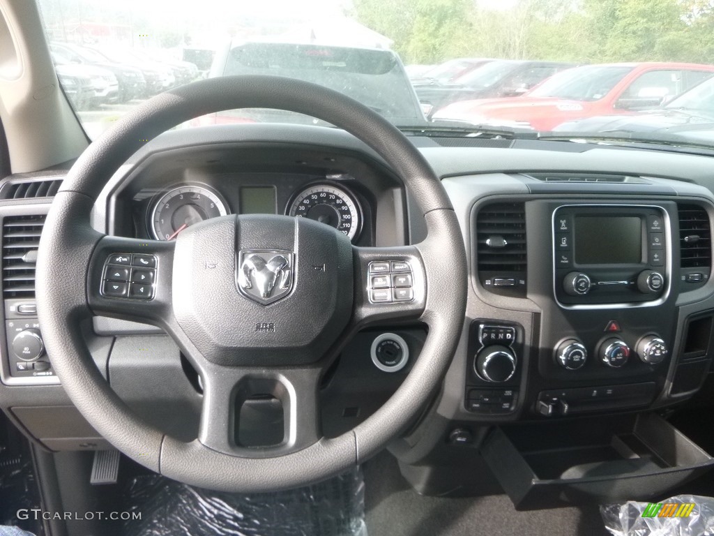 2019 1500 Classic Tradesman Quad Cab 4x4 - Brilliant Black Crystal Pearl / Black photo #20