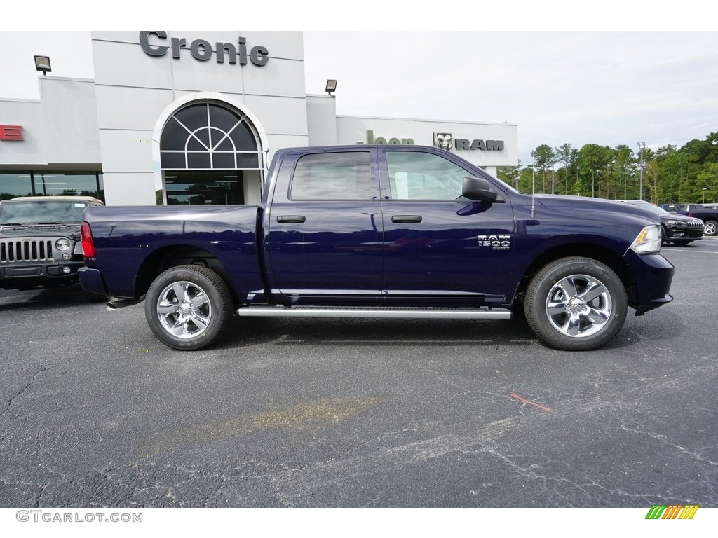 2019 1500 Classic Express Crew Cab 4x4 - True Blue Pearl / Black/Diesel Gray photo #11