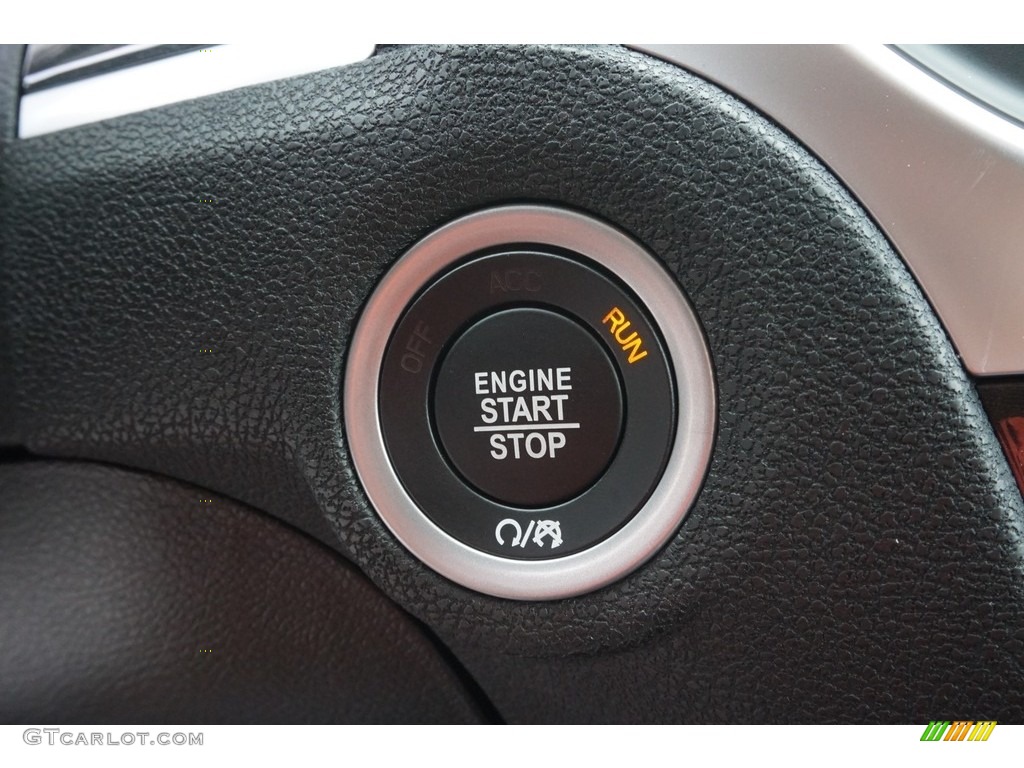 2019 Chrysler 300 Touring Controls Photo #129950356