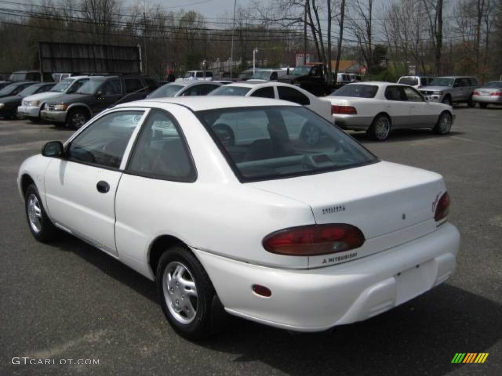 1996 Mirage S Coupe - Innsbruck White / Gray photo #4