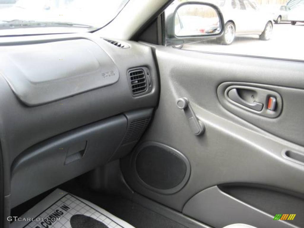 1996 Mirage S Coupe - Innsbruck White / Gray photo #22
