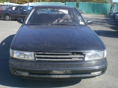 1991 Nissan Maxima GXE Data, Info and Specs