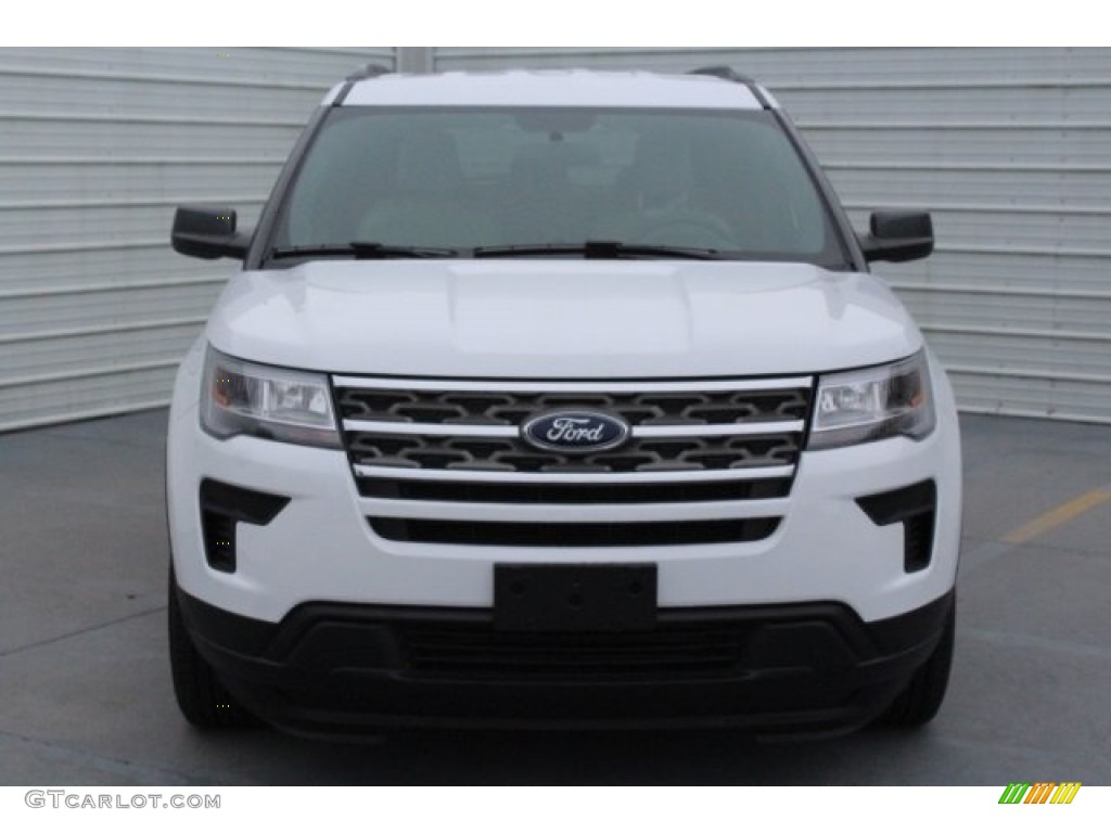 2018 Explorer FWD - Oxford White / Medium Stone photo #2