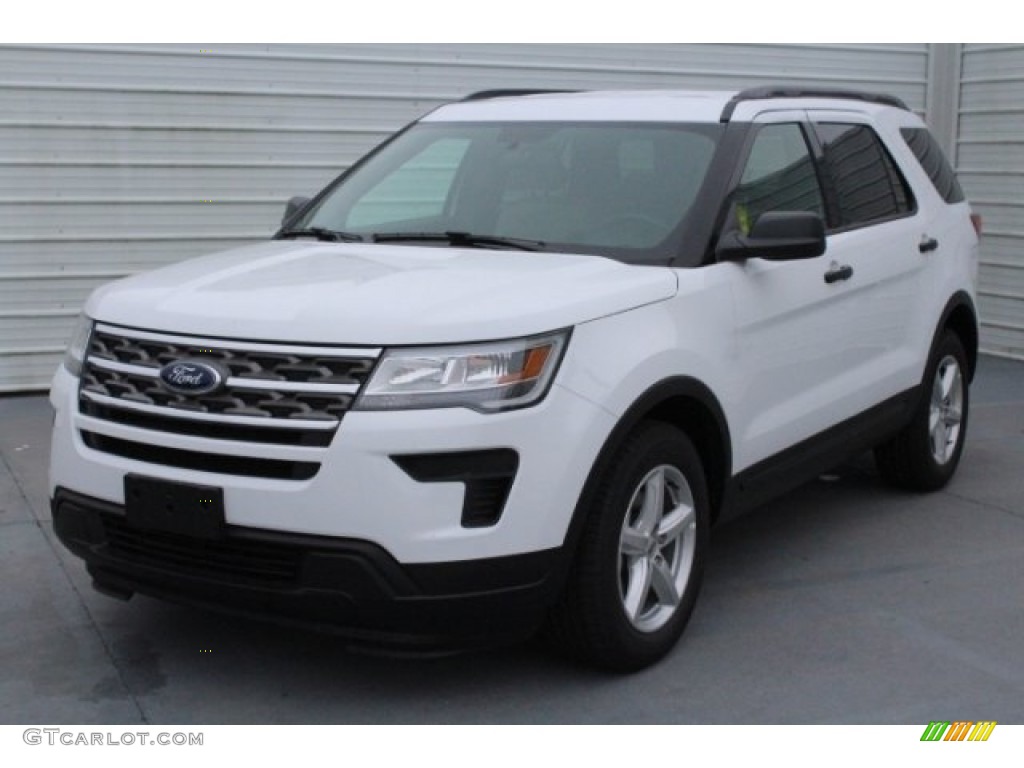 2018 Explorer FWD - Oxford White / Medium Stone photo #3