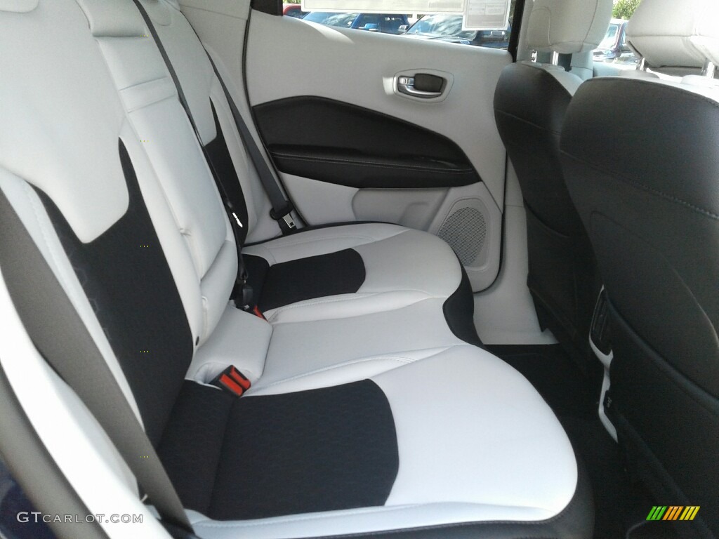 2019 Jeep Compass Latitude Rear Seat Photo #129957814